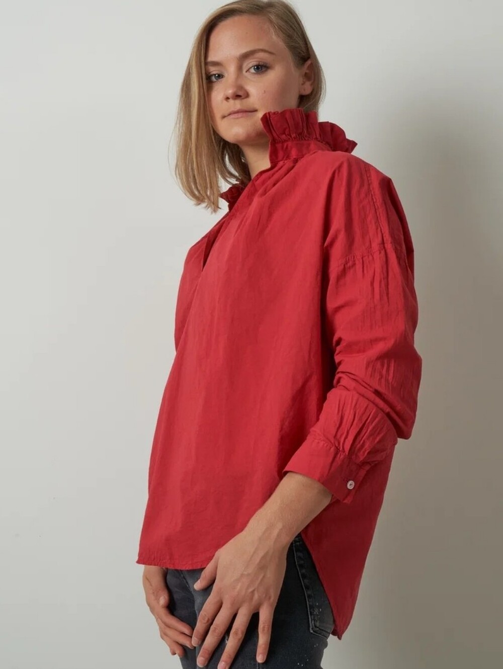 A Shirt Thing Penelope Cabo Carmine Red/Pink XS Ruffle Neck Popover